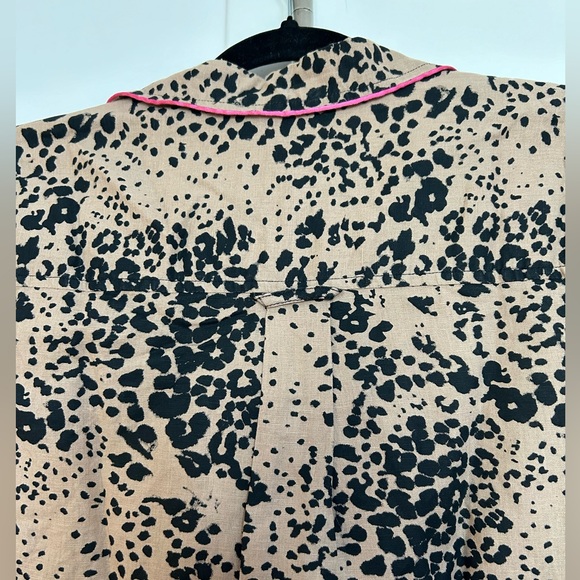 J. Crew Linen Leopard Print Button Down with Pink Contrast Piping - Picture 7 of 7